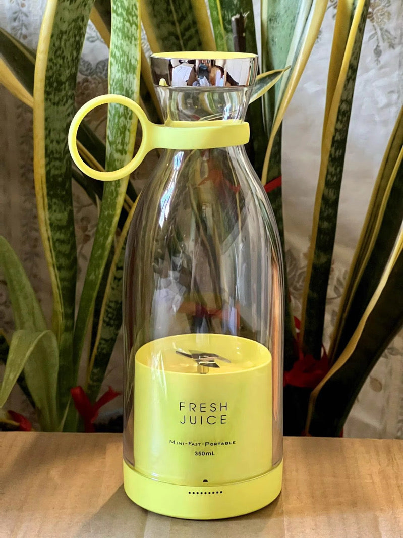 Fresh Juice Co Portable Blender – Blend Smoothies Anywhere