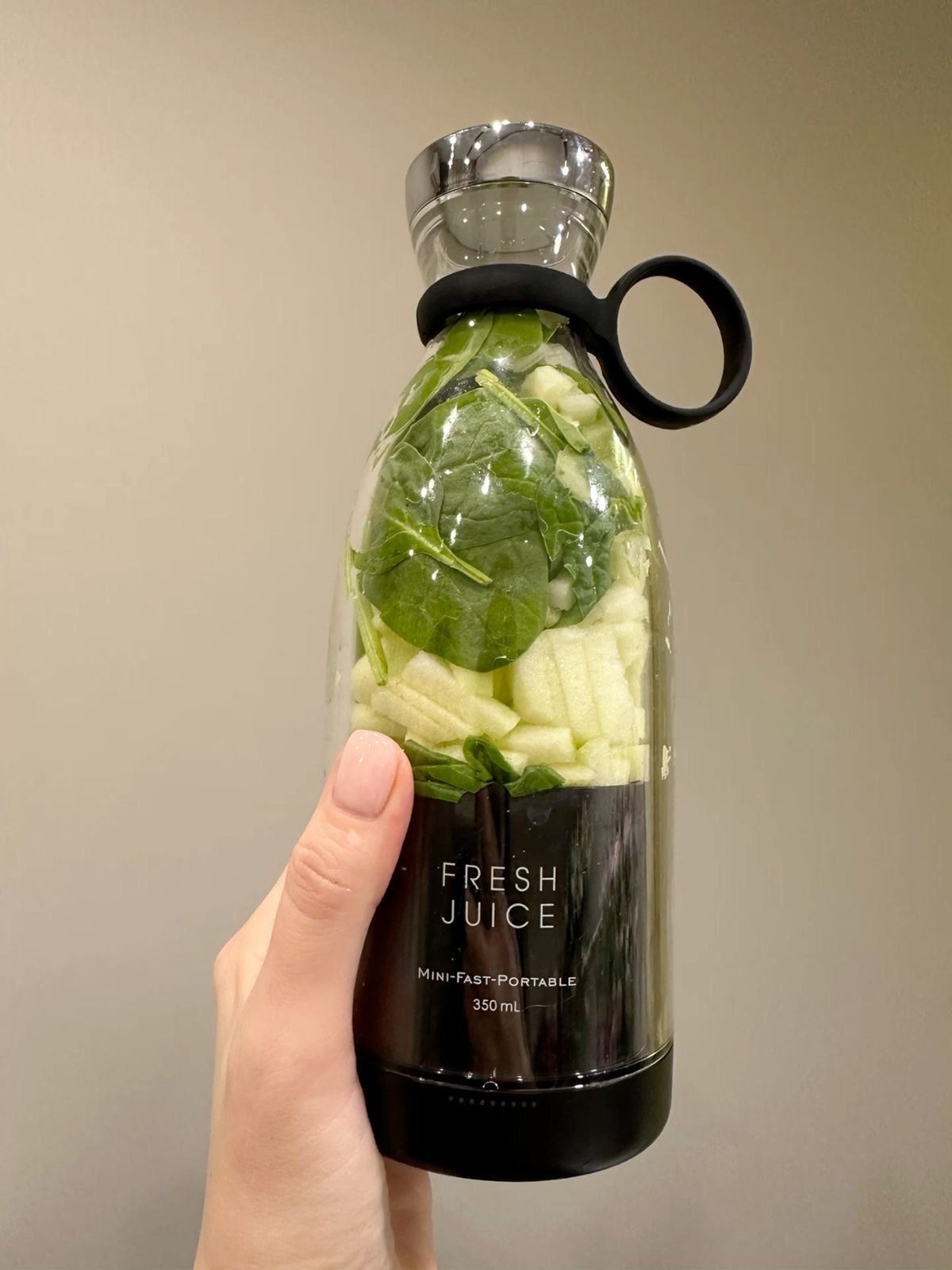 Fresh Juice Co Portable Blender – Blend Smoothies Anywhere